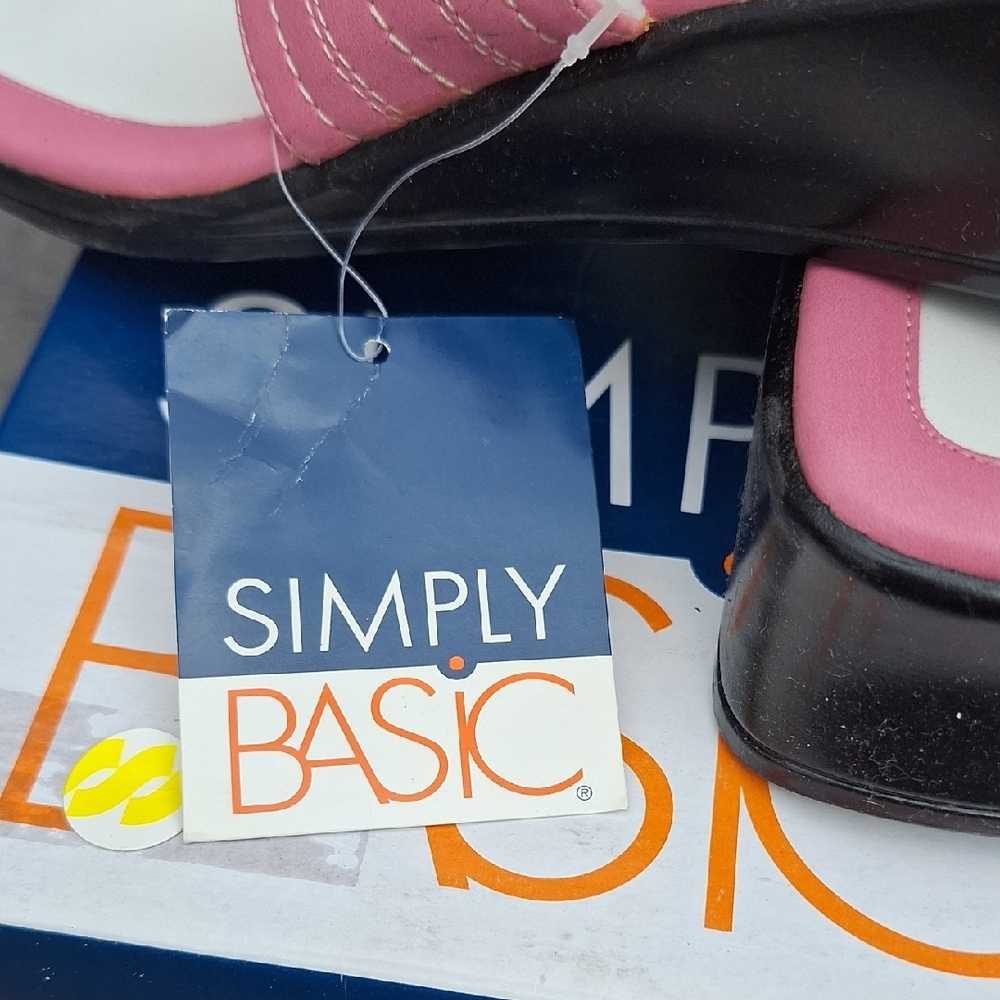 Pink Slide Sandals with Toe Loop and Ribbed Strap - Picture 2 of 9